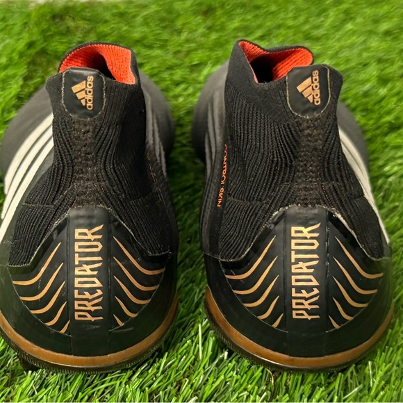 Adidas Predator 18+ FG Control skin sock-like Soccer Cleats main image 4